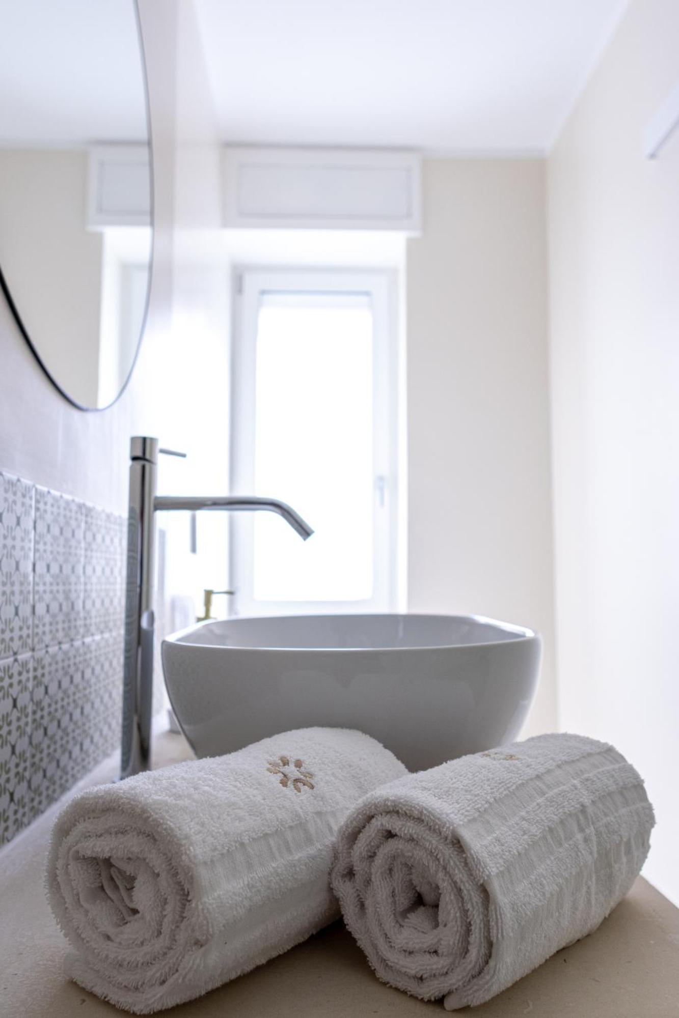 Oronti Accommodations Lecce Esterno foto
